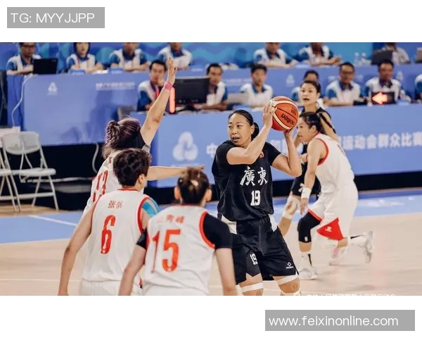 广州篮球队的节奏揭秘：从训练到比赛的全景观察与分析