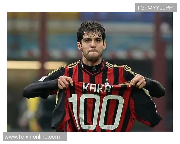 足球明星视线下移引发的职业生涯转型与未来发展探讨 足球明星视线下移引发的职业生涯转型与未来发展探讨